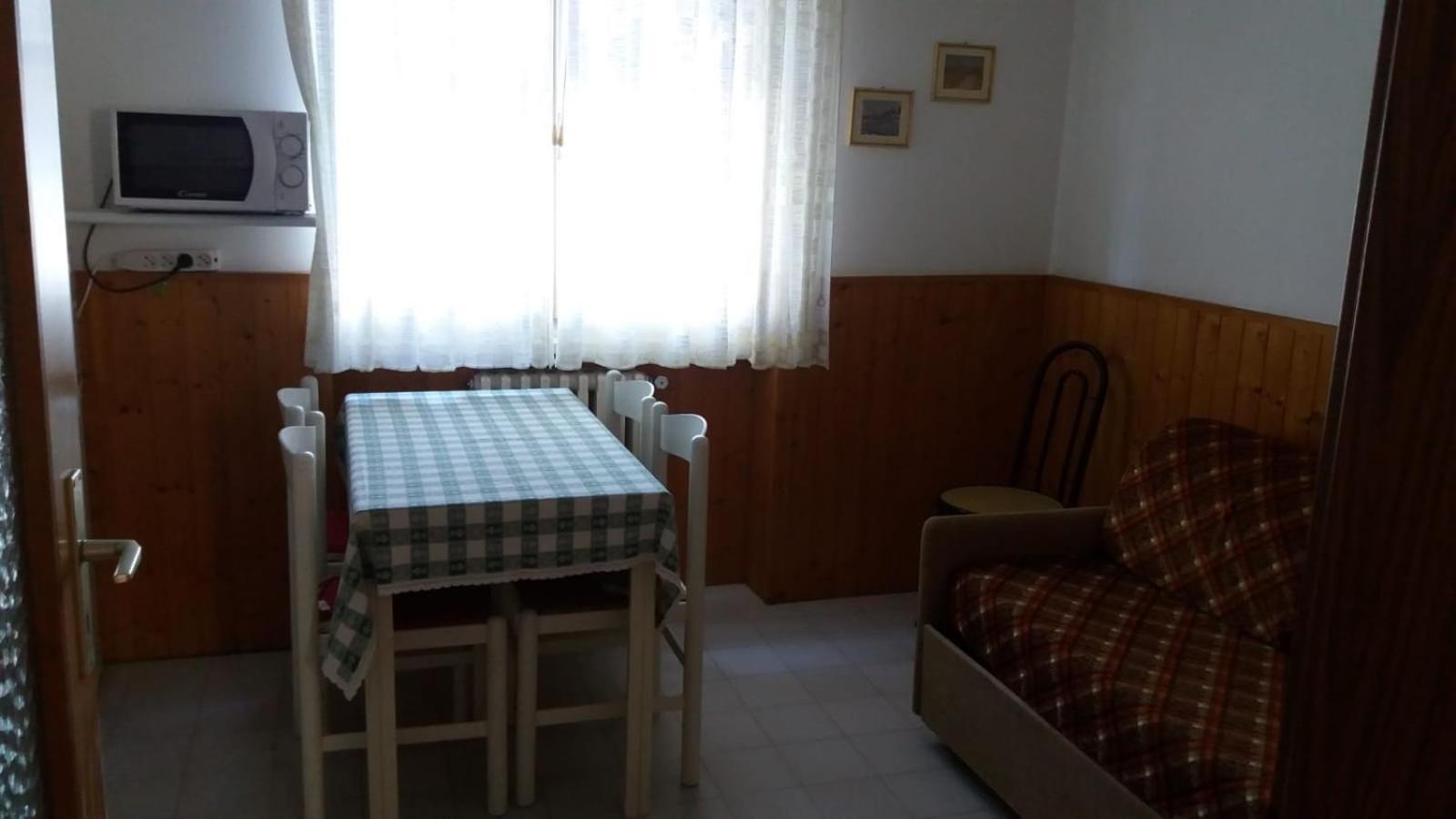 ברנצונה סול גארדה La Virgola Apartments מראה חיצוני תמונה