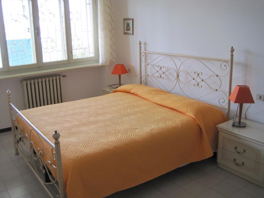ברנצונה סול גארדה La Virgola Apartments מראה חיצוני תמונה